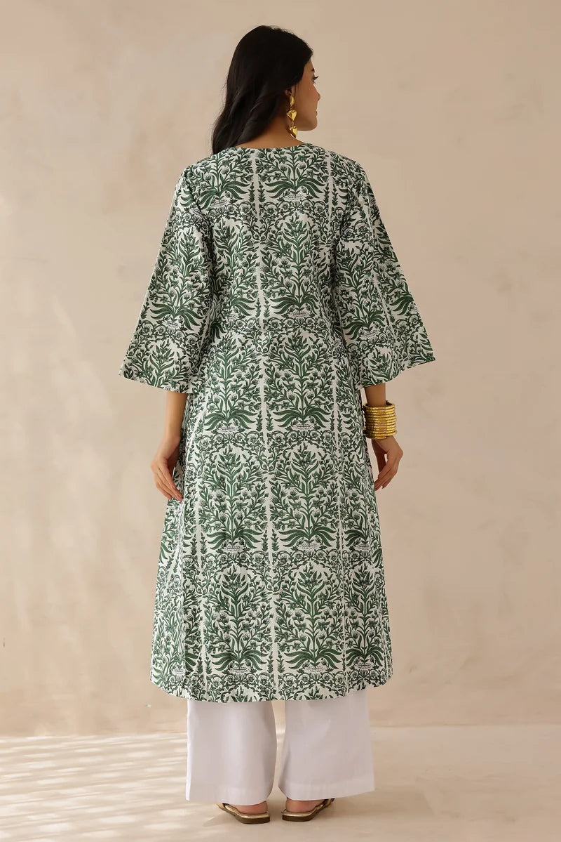 Green White Printed Kurta with Pants- Set of 2