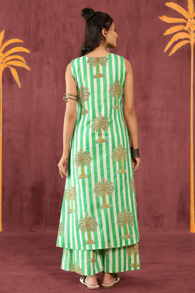 Green Printed Kurta Set - Set of 2