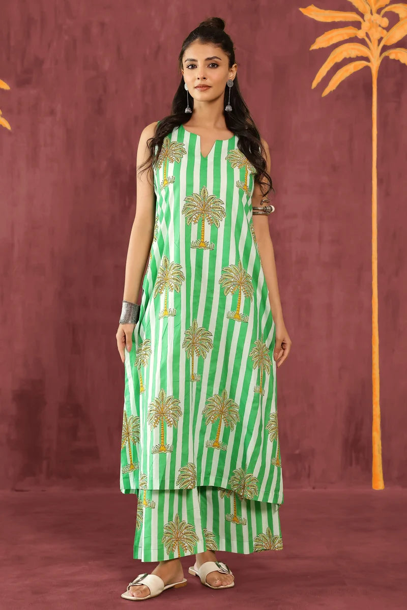 Green Printed Kurta Set - Set of 2