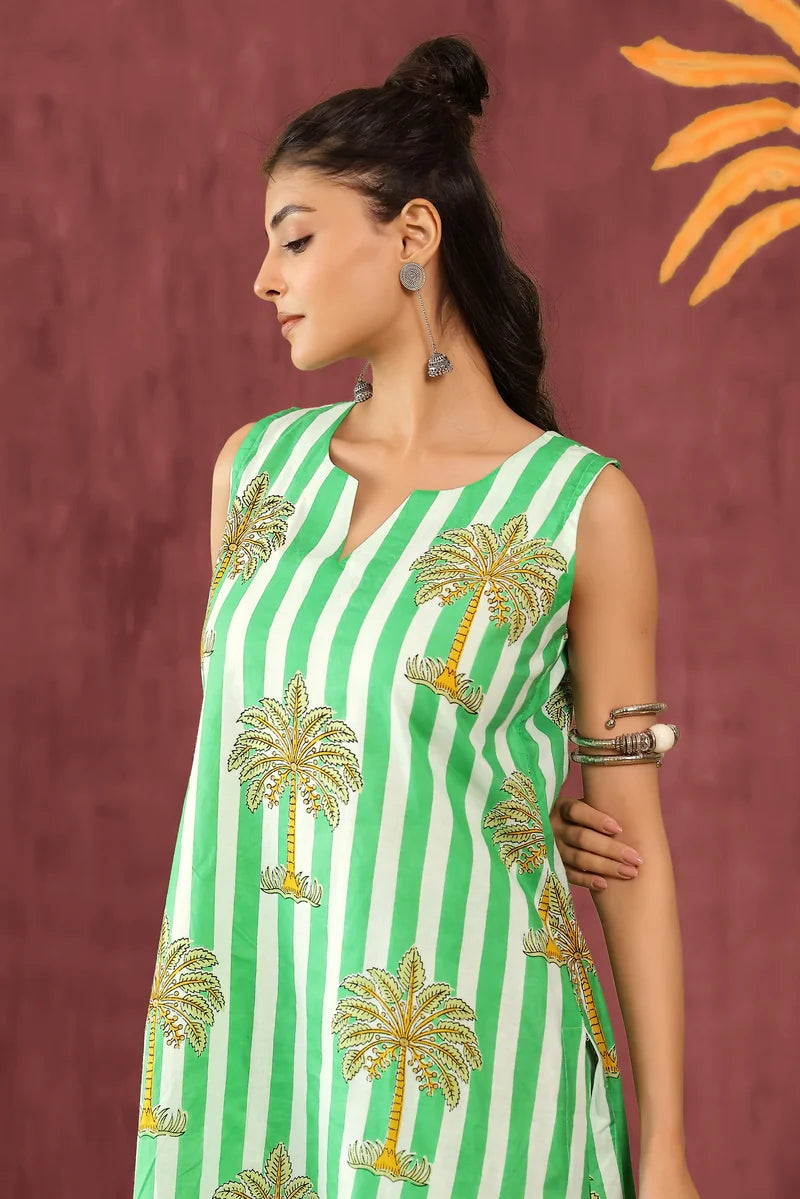 Green Printed Kurta Set - Set of 2