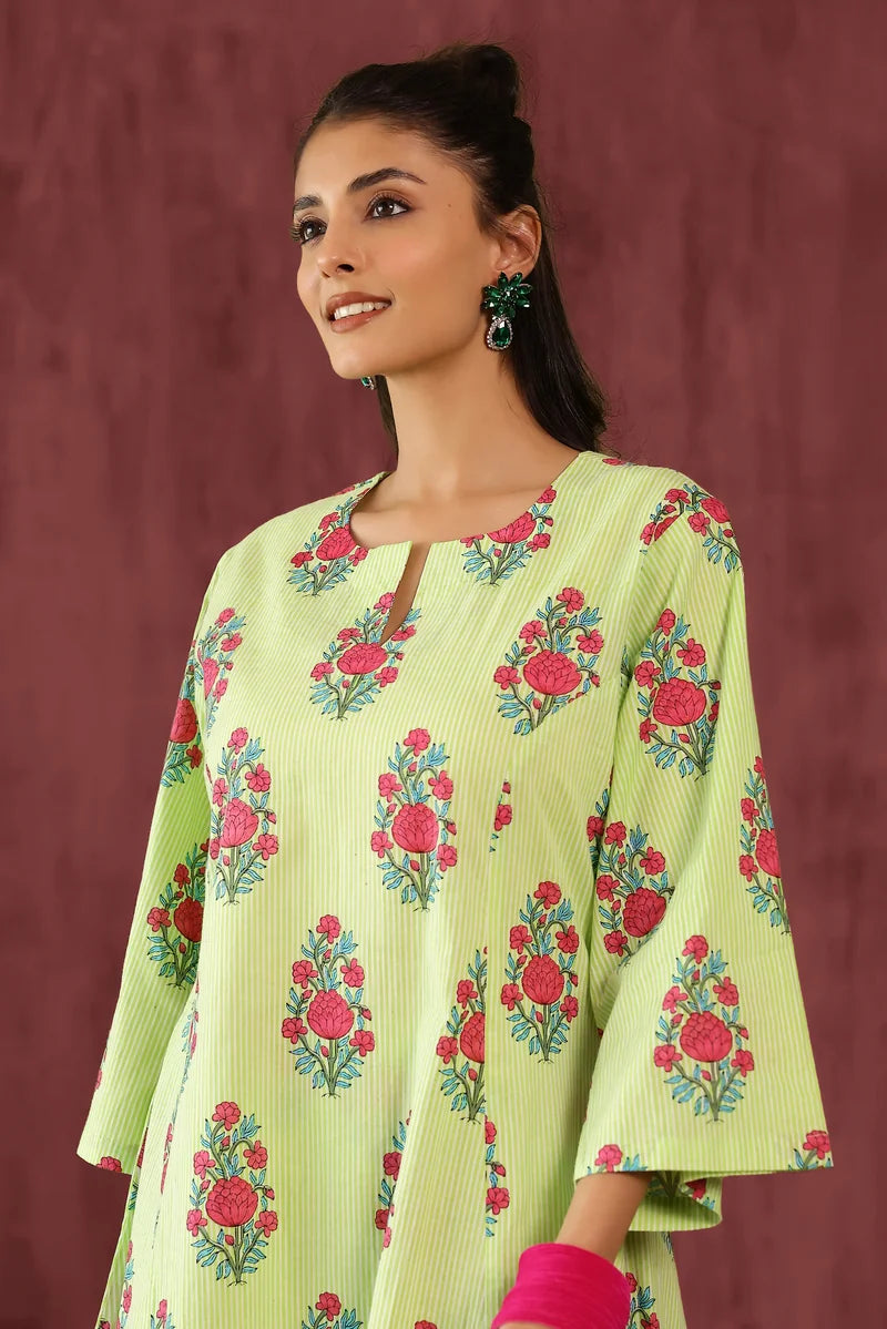 Green Pink Printed Kurta with Pants- Set of 2