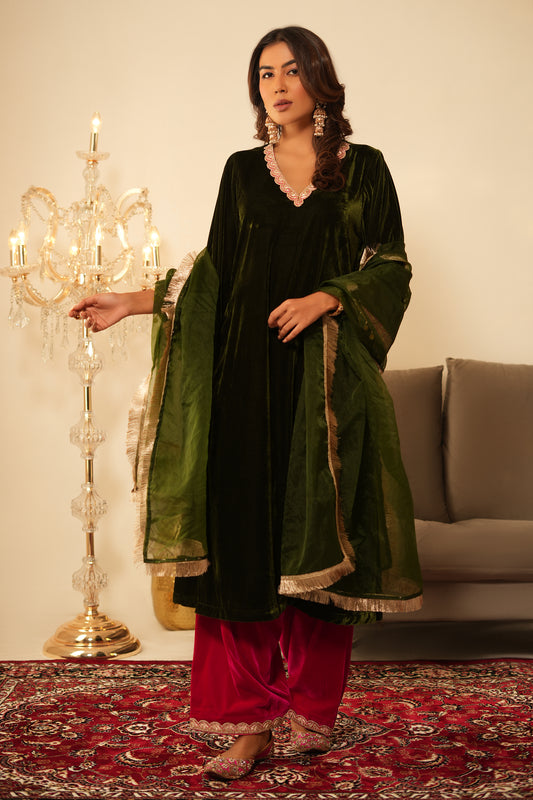 Mehendi Velvet Suit - Set of 3